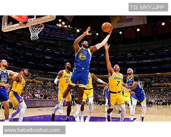 勇士与雷霆精彩对决视频回顾全场亮点与精彩瞬间分享