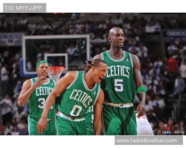 摩斯高伦与欧本的精彩对决揭示了足球战术的魅力与球队实力的较量 摩斯高伦与欧本的精彩对决揭示了足球战术的魅力与球队实力的较量